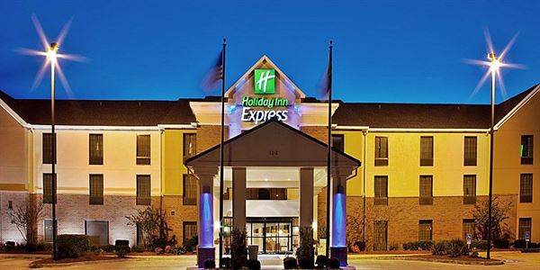 Holiday Inn Express & Suites Sulphur (Lake Charles)