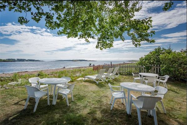 Spinneys Restaurant & Lodging