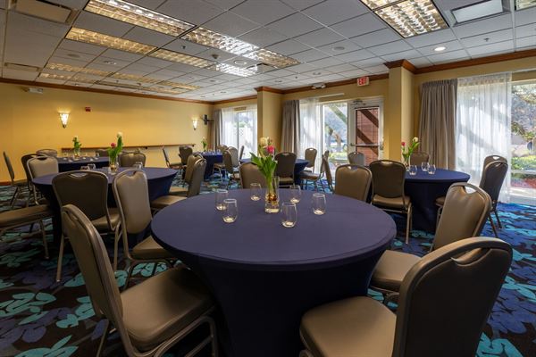 Hampton Inn & Suites Jacksonville Deerwood Park