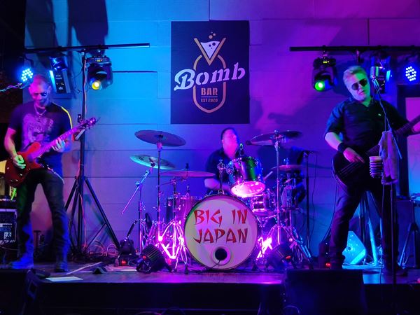 Roll House Entertainment- Mentor