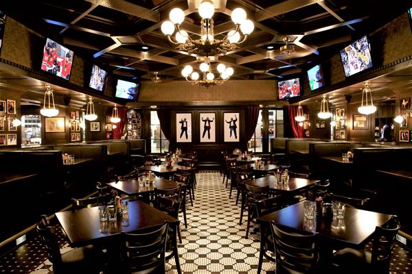 Harry Caray's Tavern, Navy Pier