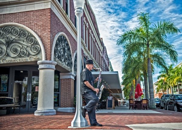 Jim Blackburn Saxophonist