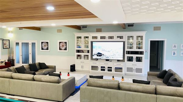 Paradise Resort at The Hill Country