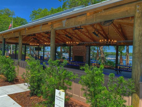 Skull Creek Boathouse