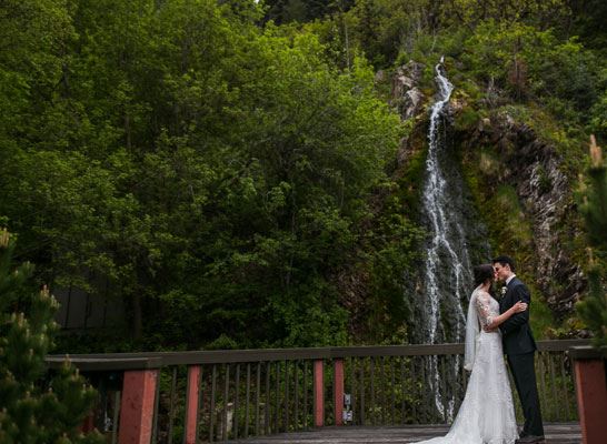 Log Haven Restaurant