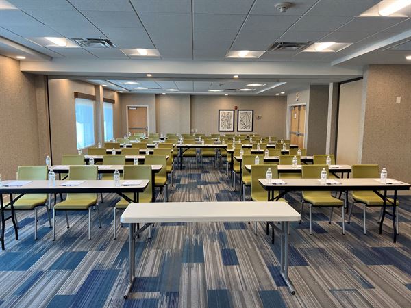 Holiday Inn Express & Suites Asheville Downtown