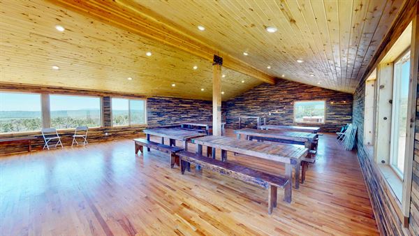 Wolf Springs Ranch Retreat/Event Center