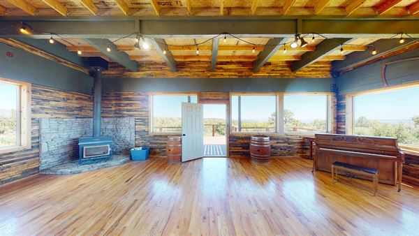 Wolf Springs Ranch Retreat/Event Center