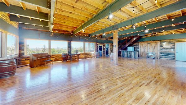 Wolf Springs Ranch Retreat/Event Center