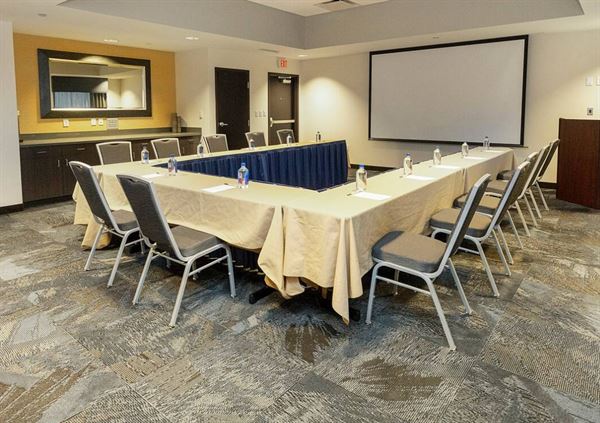 Hampton Inn & Suites Morgantown University Town Centre