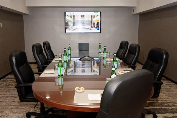 The Atheneum Suite Hotel