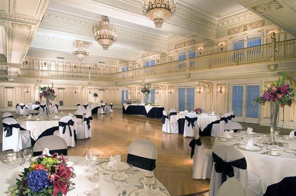 The Historic Davenport, Autograph Collection