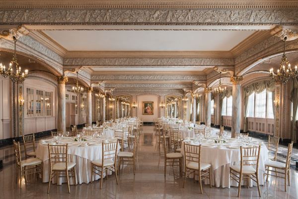 The Historic Davenport, Autograph Collection