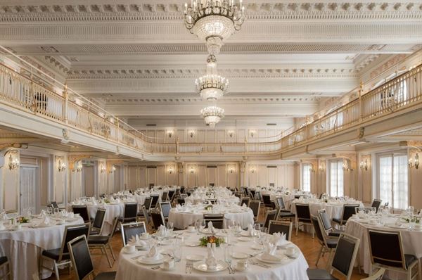 The Historic Davenport, Autograph Collection