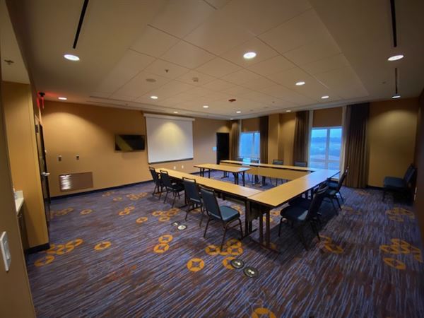 Courtyard Asheville Airport