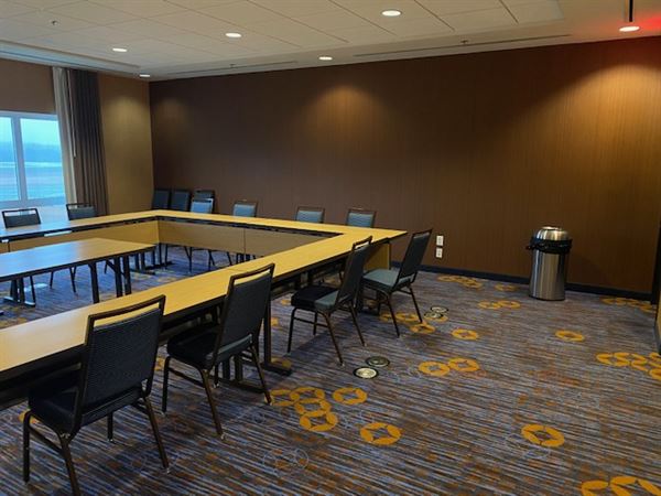 Courtyard Asheville Airport