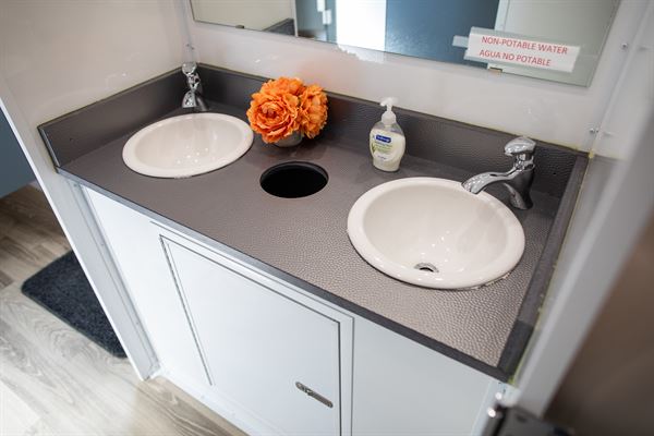 J & J Luxury Restrooms