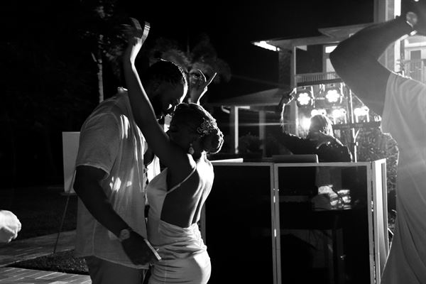 queendoq the Wedding DJ