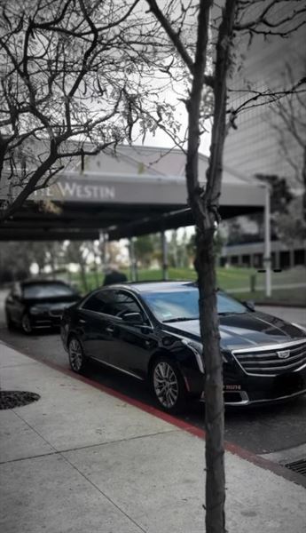 Black Car Connection