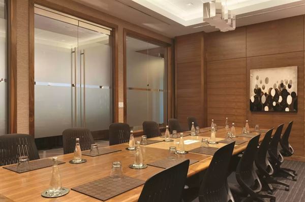 Radisson Hotel & Conference Centre Calgary Airport