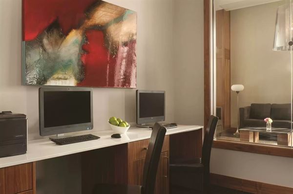 Radisson Hotel & Conference Centre Calgary Airport