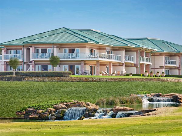 The Ritz-Carlton Dallas, Las Colinas
