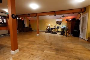 Ground Floor, Freeport