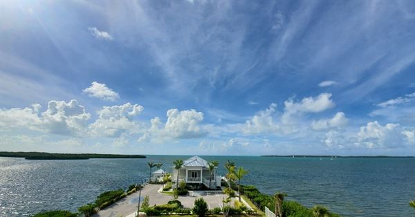 Playa Largo Ocean Residences