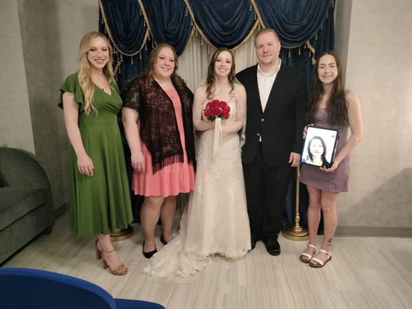 Stephanie Singleton Wedding Officant