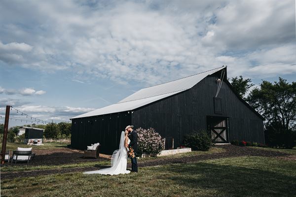 Black Barn at Stone Creek