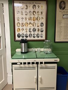 Club Room    Updated.  NEW PHOTOS SOON