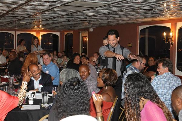 Dinner Detective Murder Mystery Show - Louisville