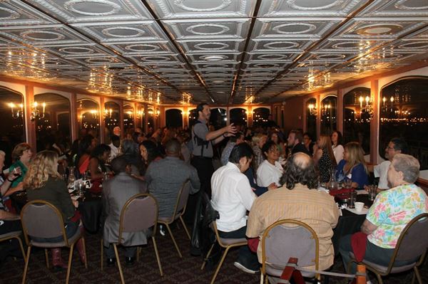 Dinner Detective Murder Mystery Show - Louisville