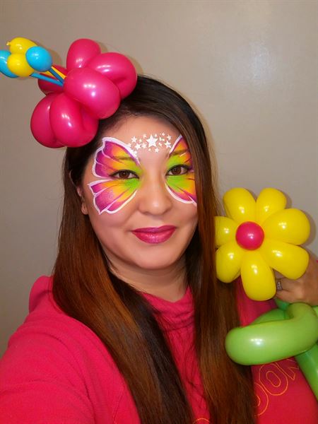 Hoopla Face Painting & Balloons LLC