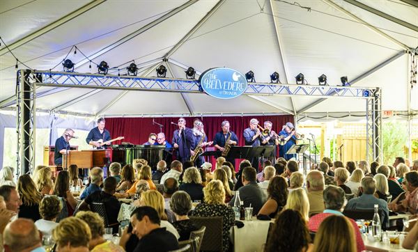 Crooners Supper Club & Showroom