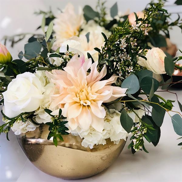 Rosy Flowers Event Design