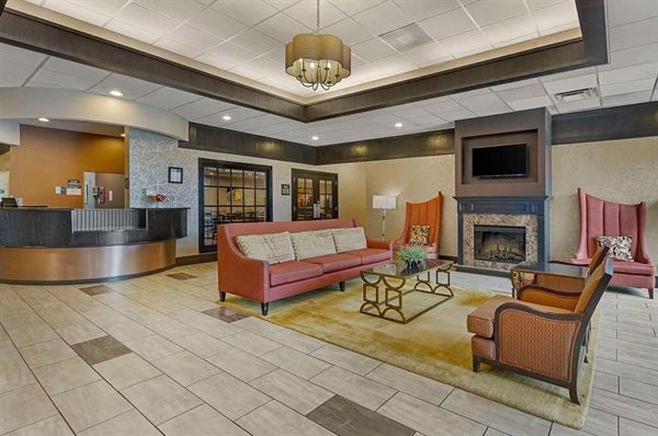 Best Western Plus - The Charles Hotel