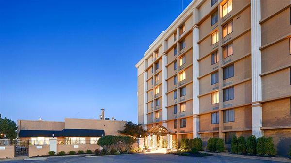 Best Western Plus - The Charles Hotel