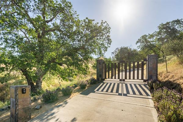 Millerton Lake Villa Rental