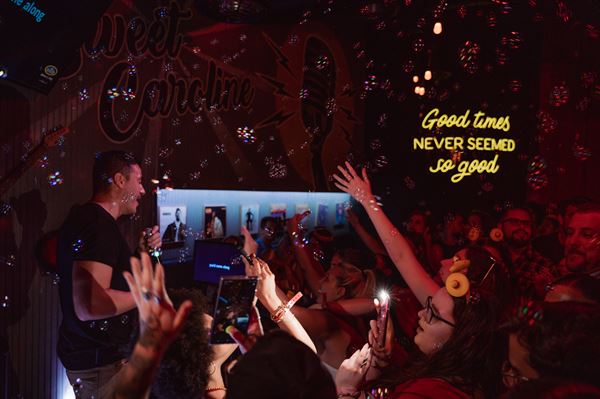 Sweet Caroline Karaoke Bar