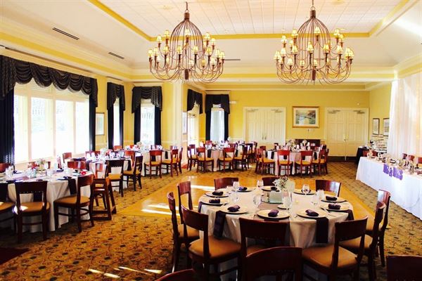 Four Bridges Country Club