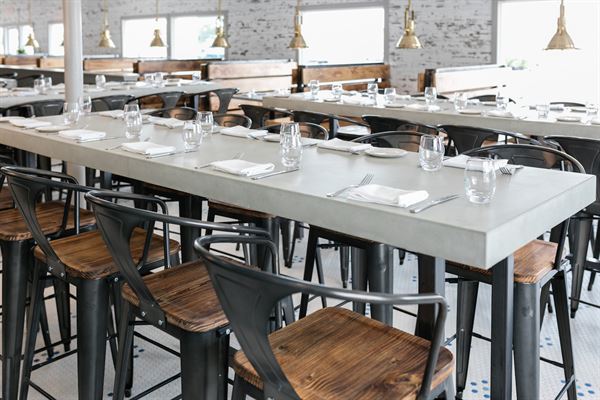 Daymark Bar & Restaurant