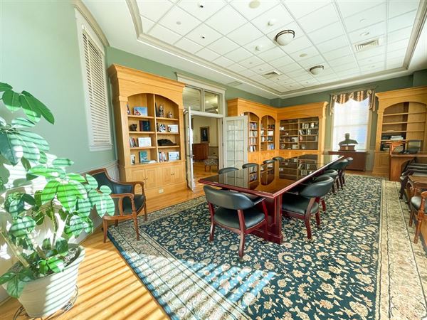 Buchanan Alumni House