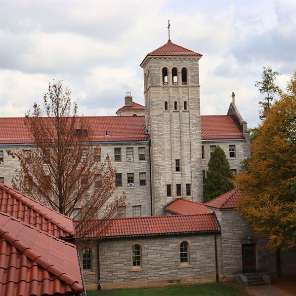 Chestnut Hill College