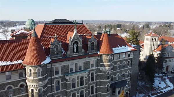 Chestnut Hill College