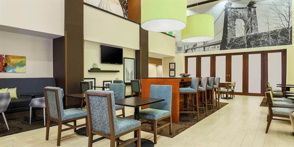 Hampton Inn & Suites Wheeling/The Highlands