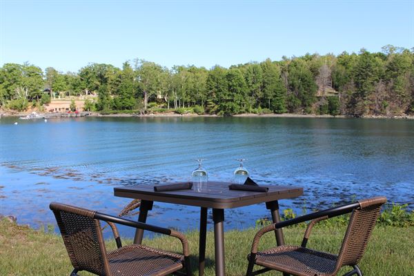 Diamond's Edge Restaurant and Marina