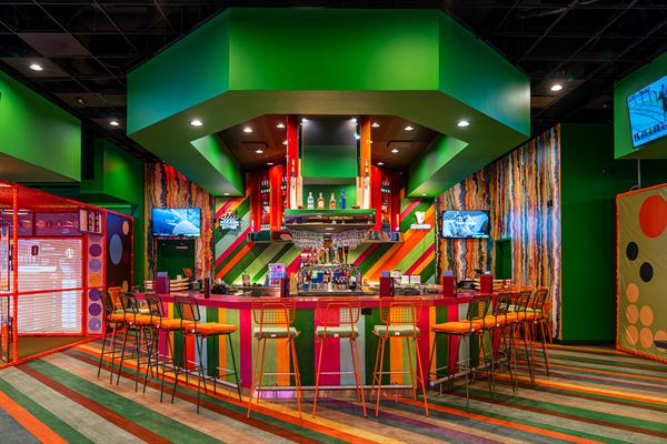 Sixes Social Cricket