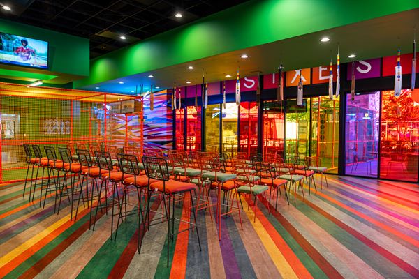 Sixes Social Cricket