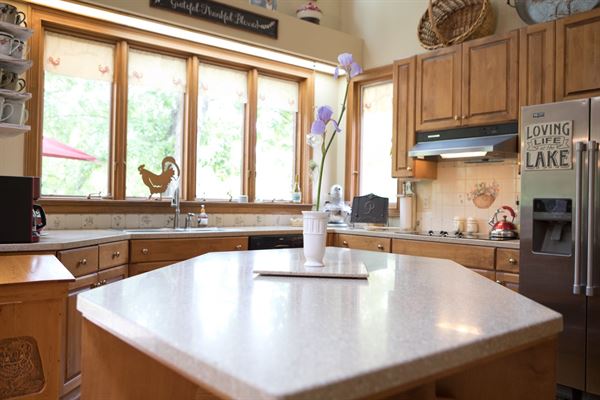 The Manor at Becks Lake , Bed & Breakfast